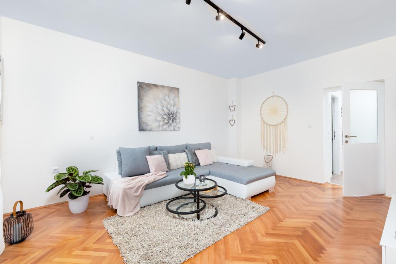 Apartament Come&stay *