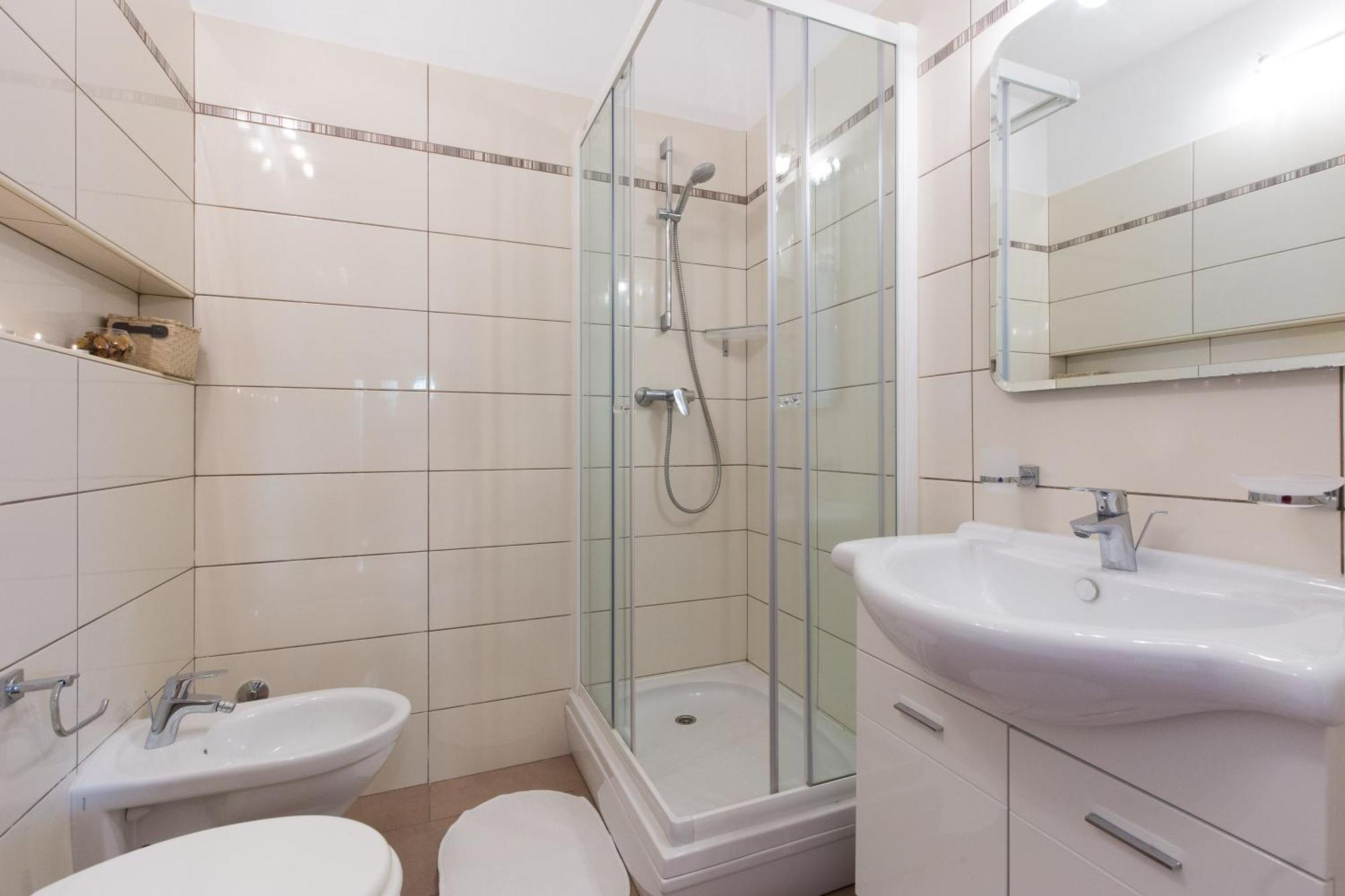 Apartament Come&stay